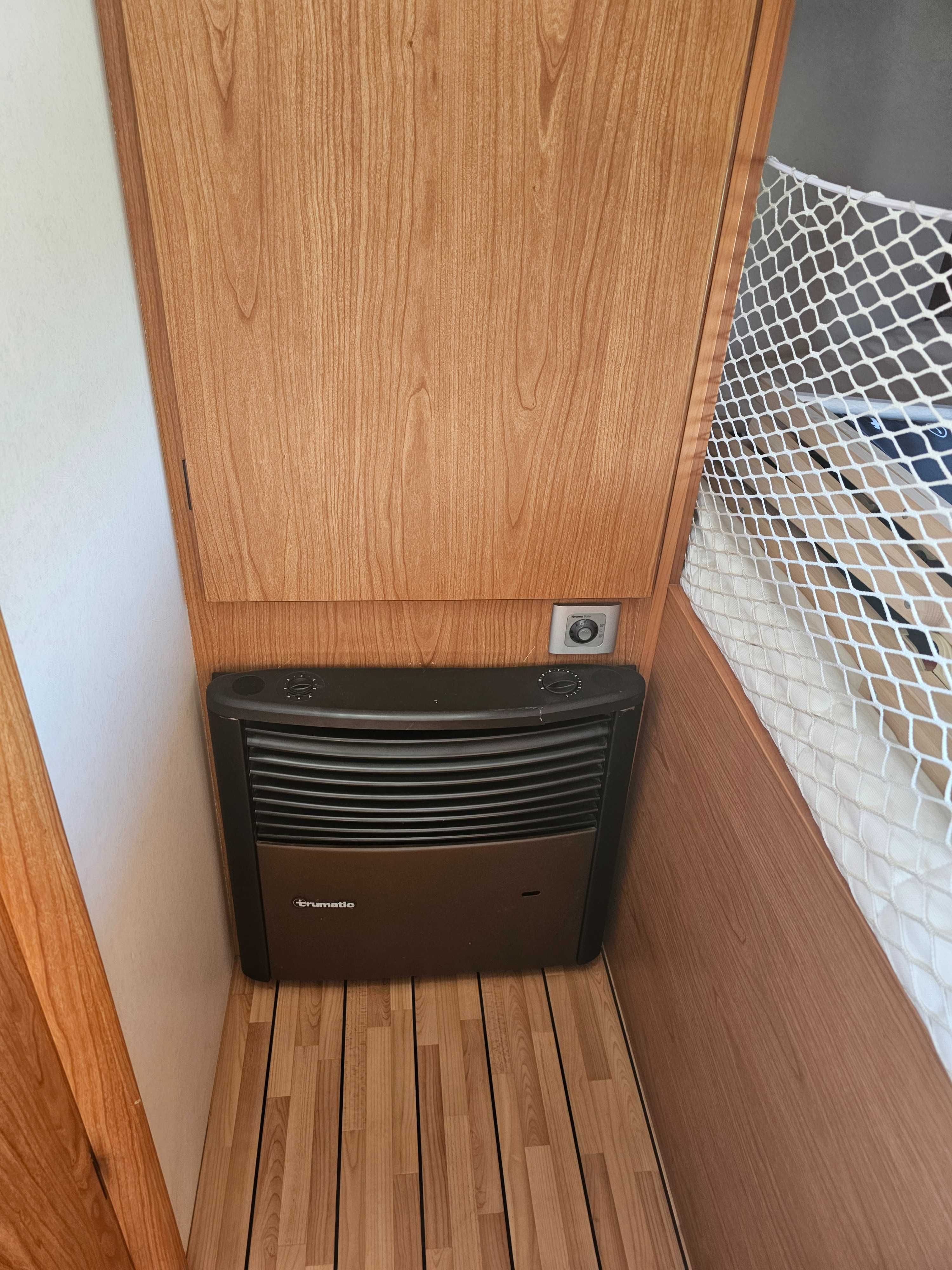 KAMPER RIMOR XGO Solar Turbovent 6 osobowy Transit 2.2tdci 140km