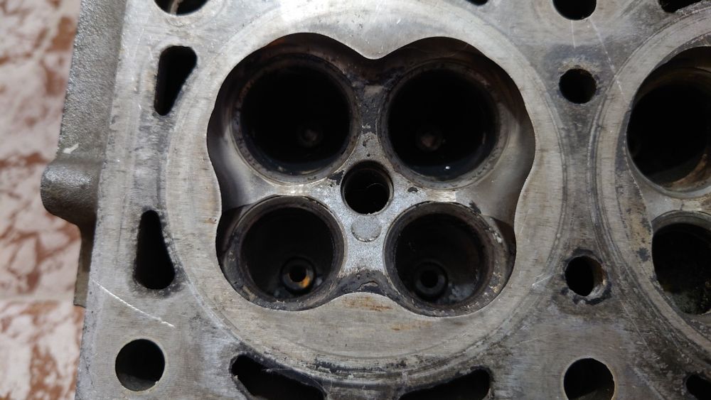 ГБЦ Lexus RX300 (1) права (задня)