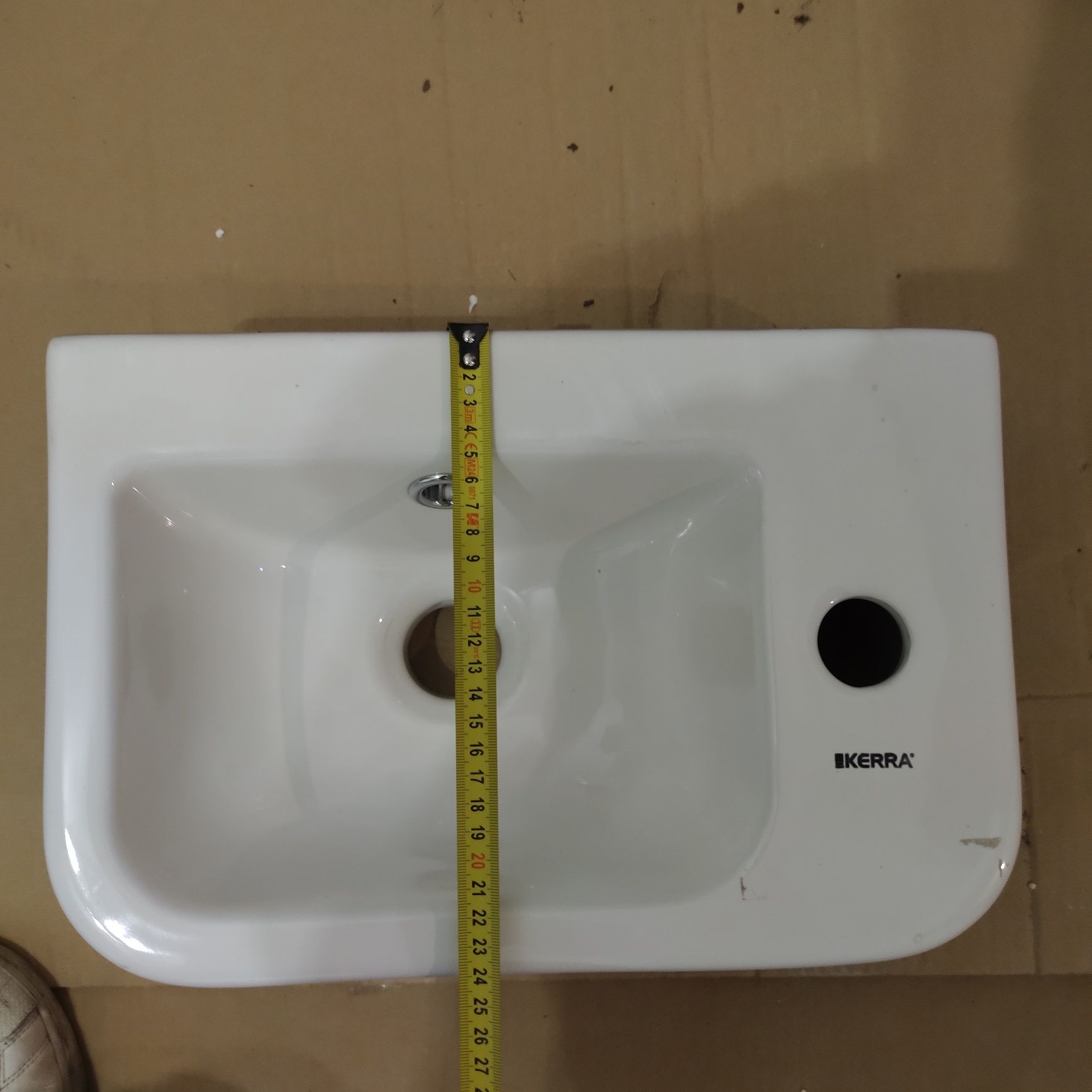 Umywalka mała mini do łazienki wc