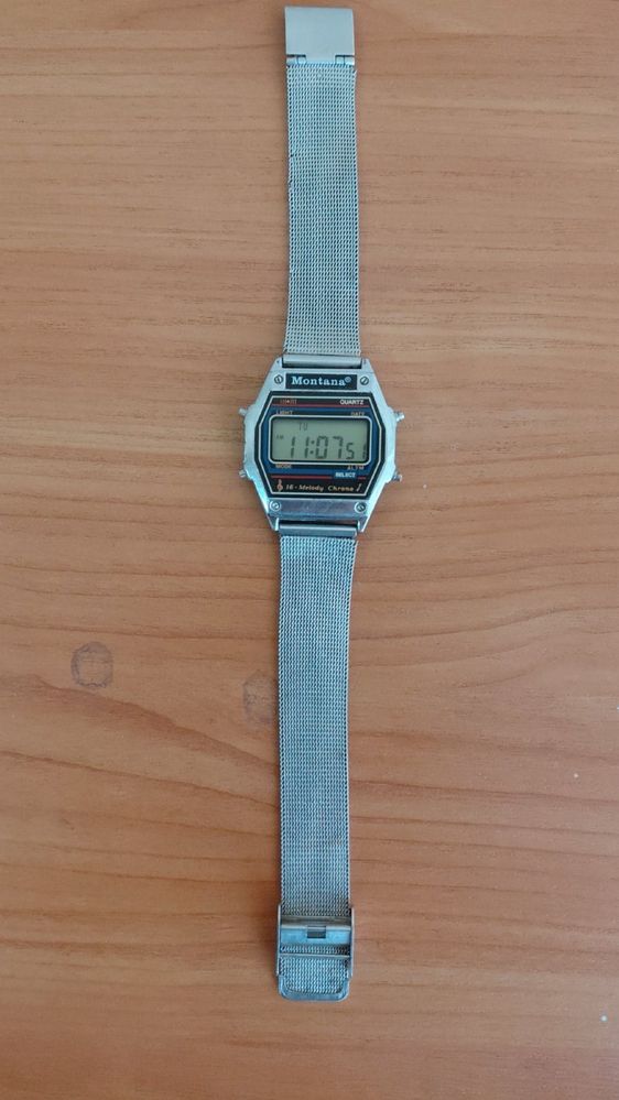 Продам часы Монтана