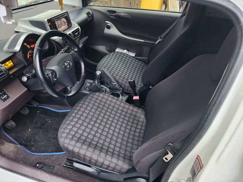 Toyota iq impecável