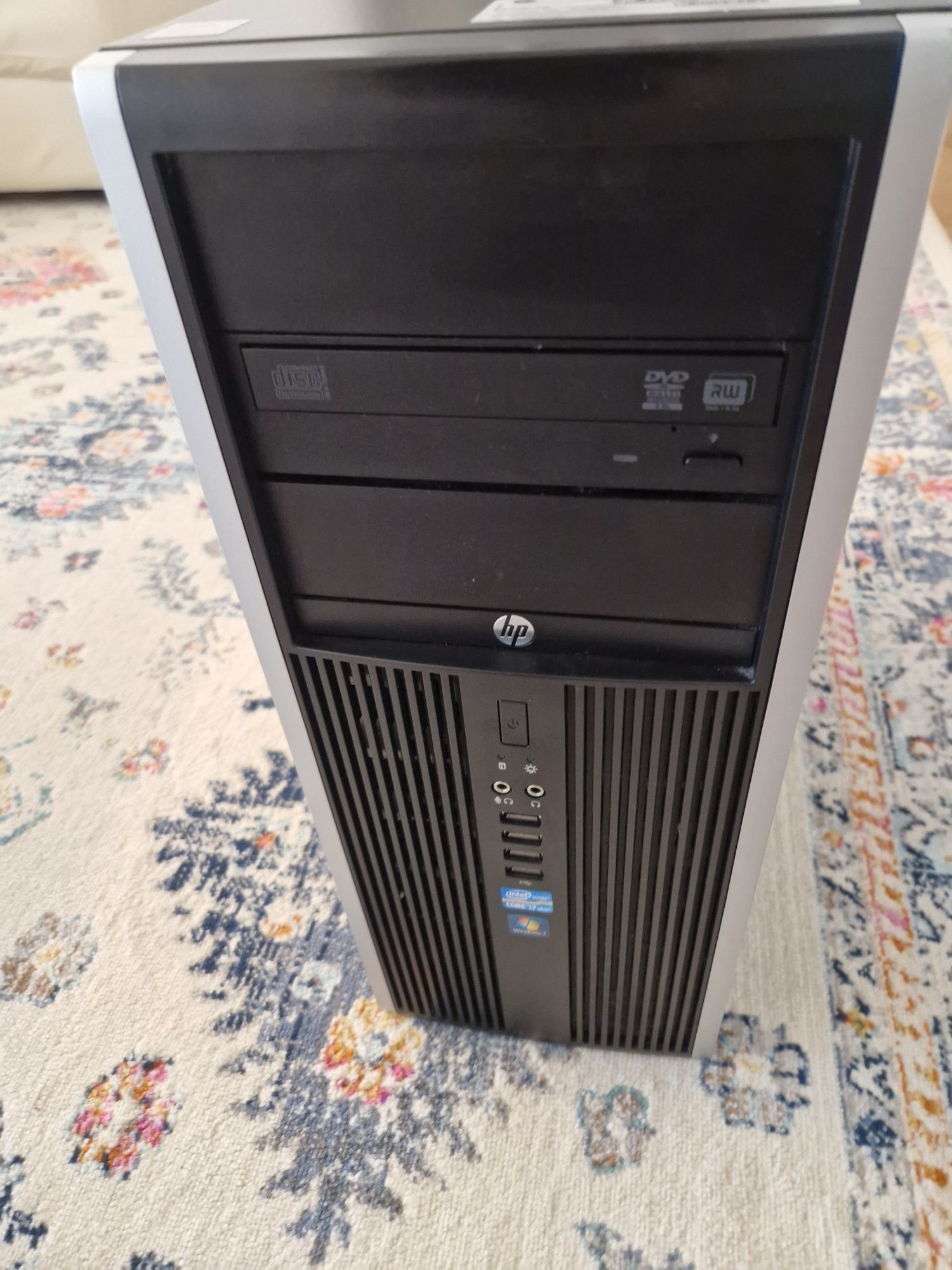 HP Compaq Elite 8300 CMT