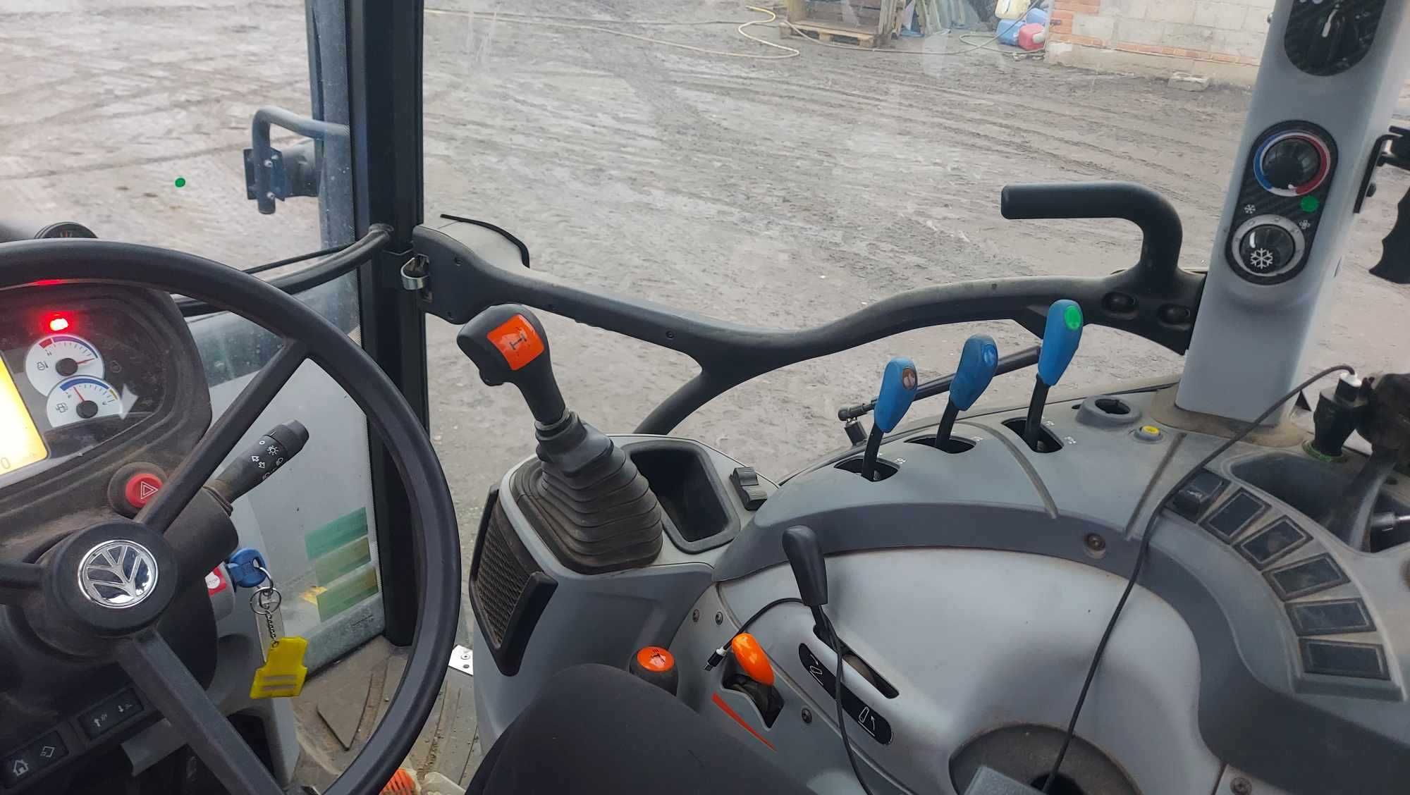 New Holland T4 75