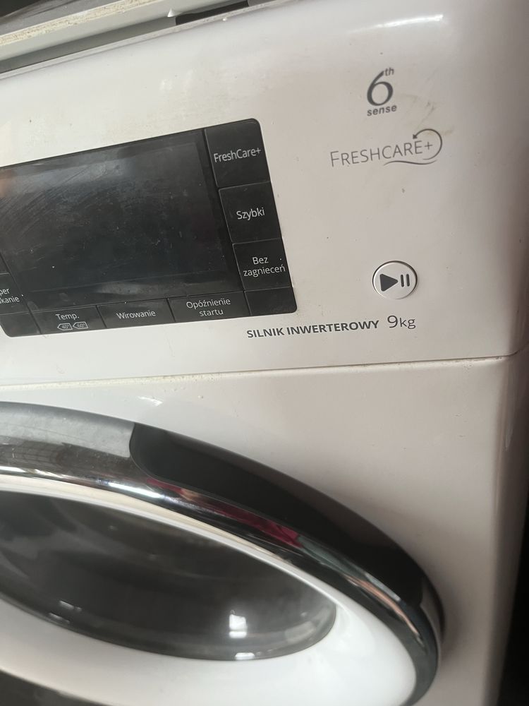 Pralka whirlpool