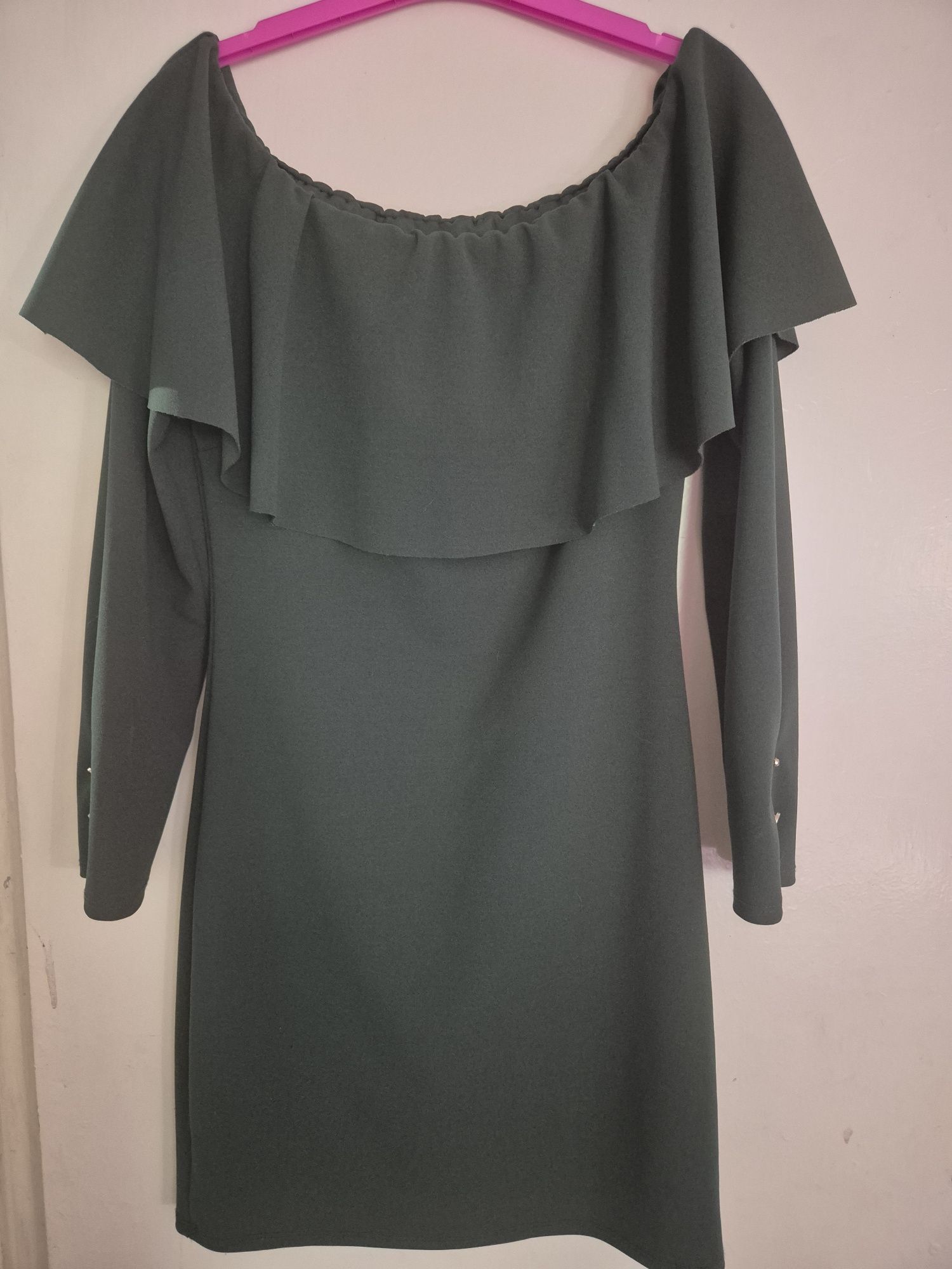 Безкоштовно 100 грв.жіночі речі.s -,m