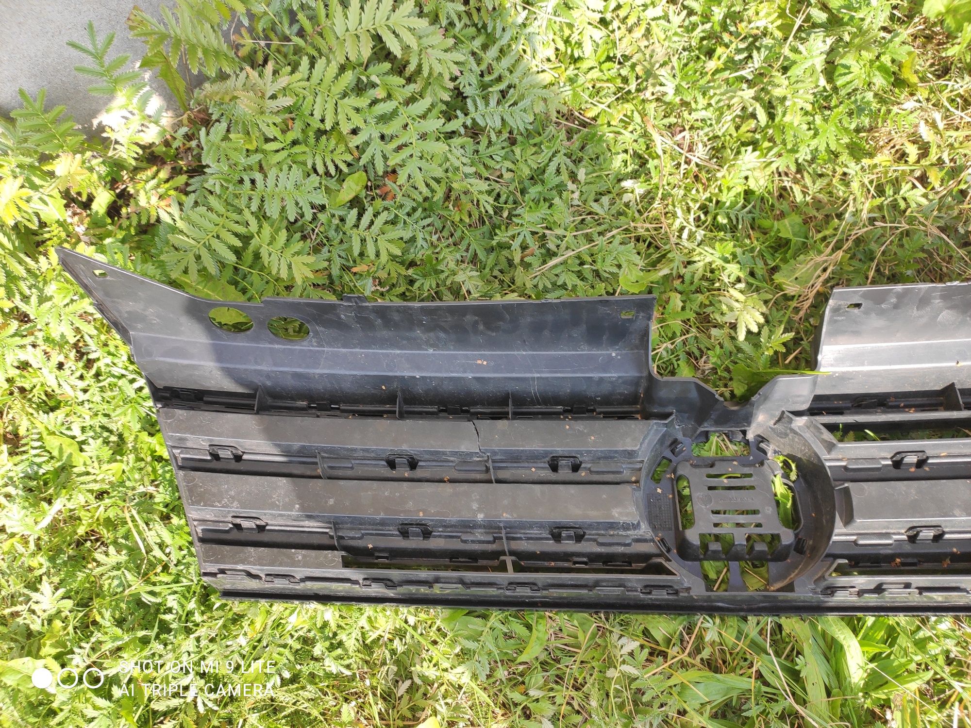 Grill Atrapa chłodnicy Volkswagen Tiguan II 2 5NA