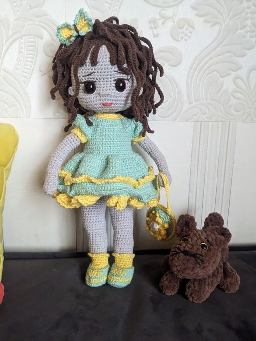 Іграшка м'яка в'язана