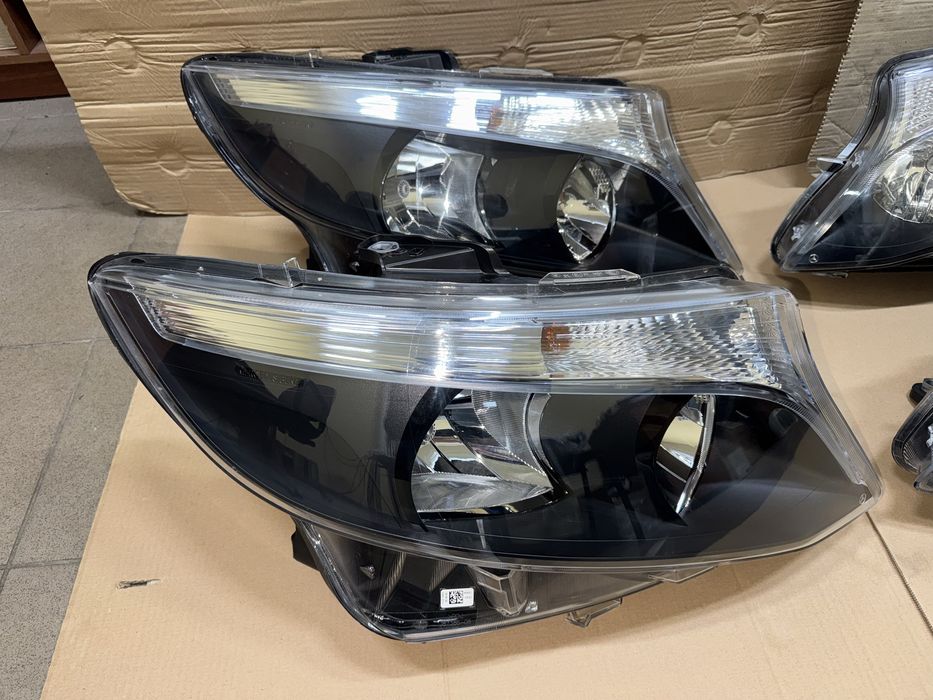 Фара на Mercedes-Benz VITO W447.  2015-2024р. в.