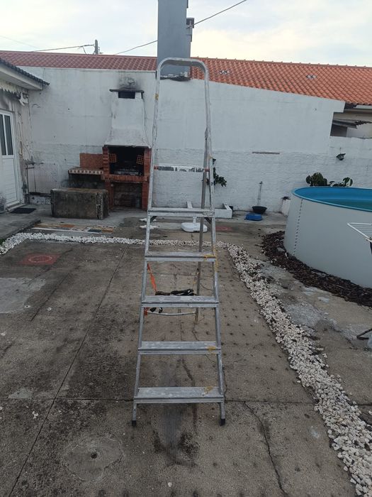 Escadote de 6 degraus