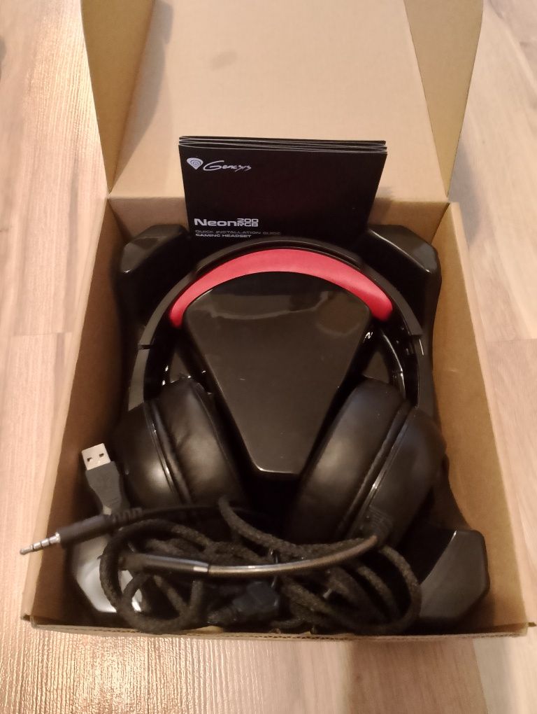 Genesis Neon 200 RGB