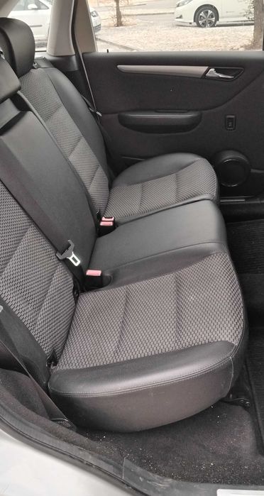 Mercedes Benz B180 CDI de 2009 Nacional com Revisão Feita.