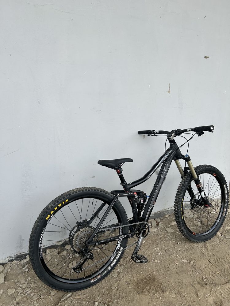 Rower full mtb .Cube stereo 160 s27  , Fox