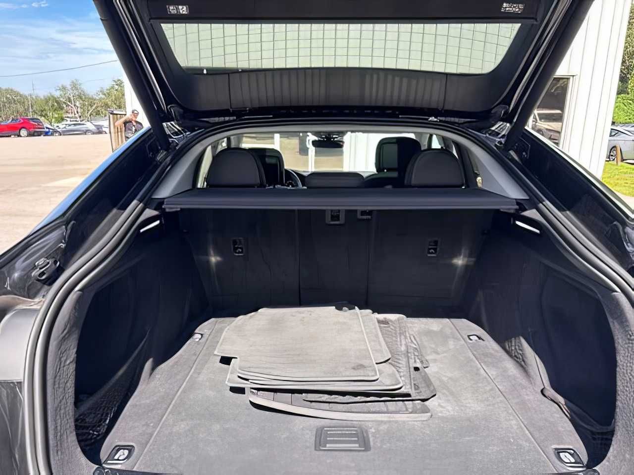 2021 Audi e-tron quattro