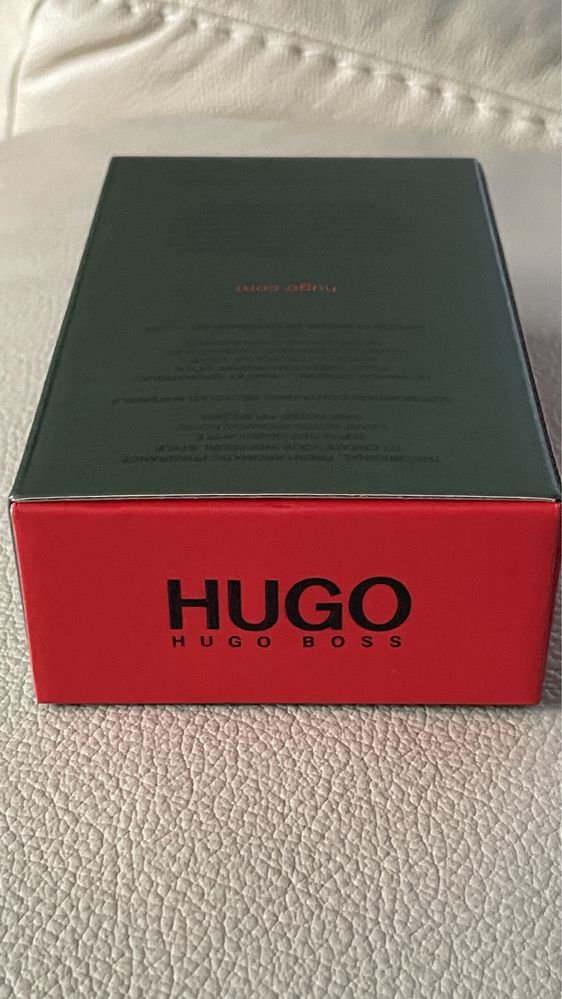 Pudełko po męskich perfumach Hugo Boss