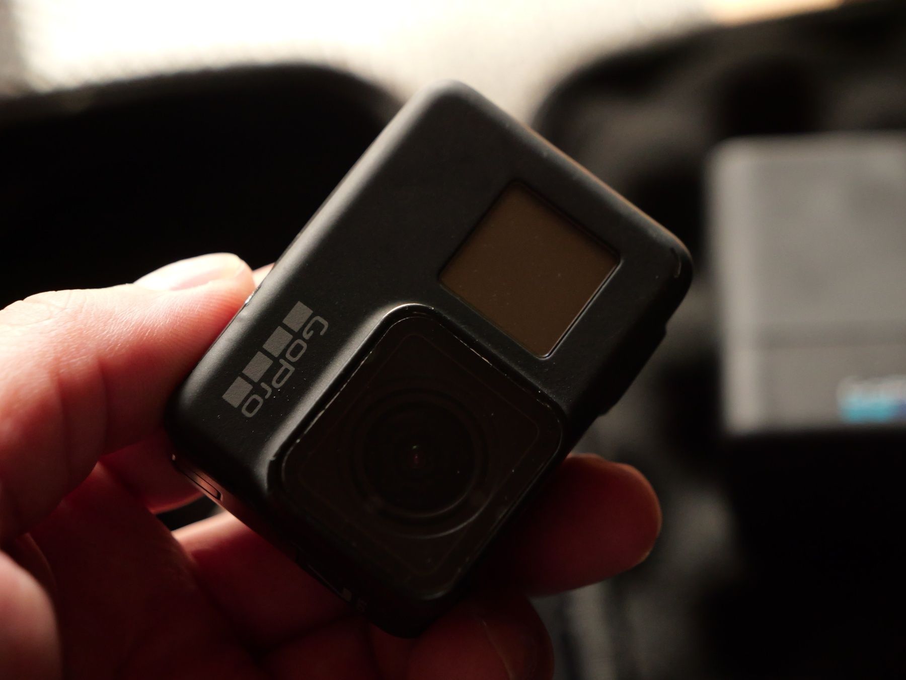 Sprzedam zestaw , GoPro Hero 7 Black (uszkodzona)