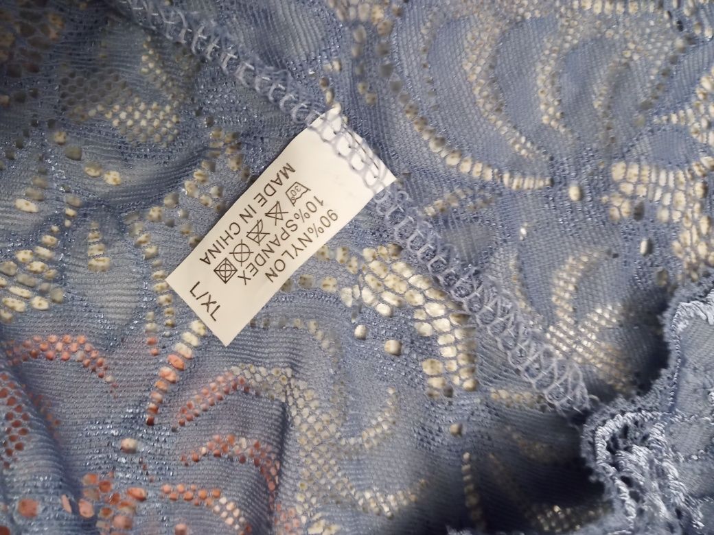 Nowe majtki koronkowe rozmiar L/XL.