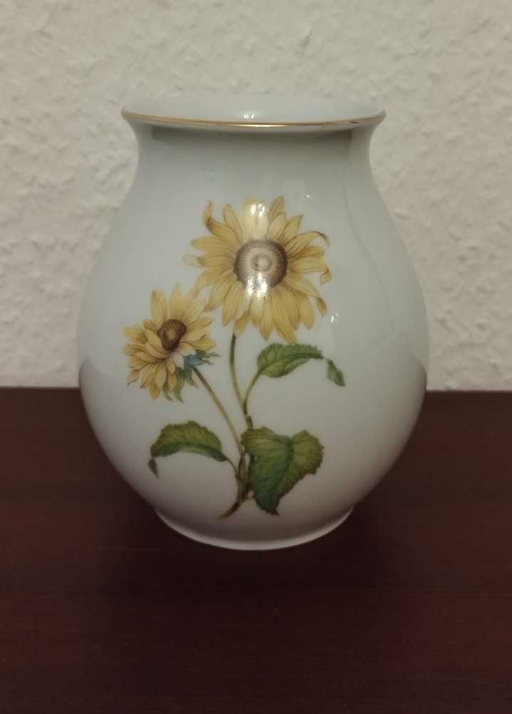 Красивая немецкая ваза "Подсолнух" Royal Bavaria. Высота-12.5см.