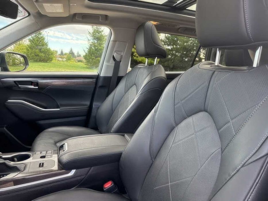 Toyota Highlander      2023