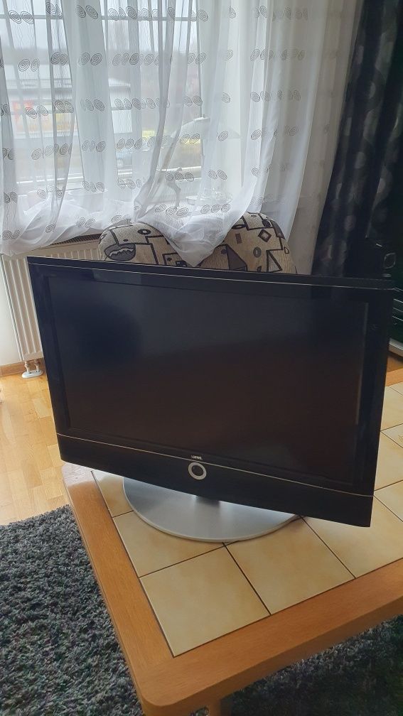 Podstawa telewizora, stopa, stojak Loewe art 32