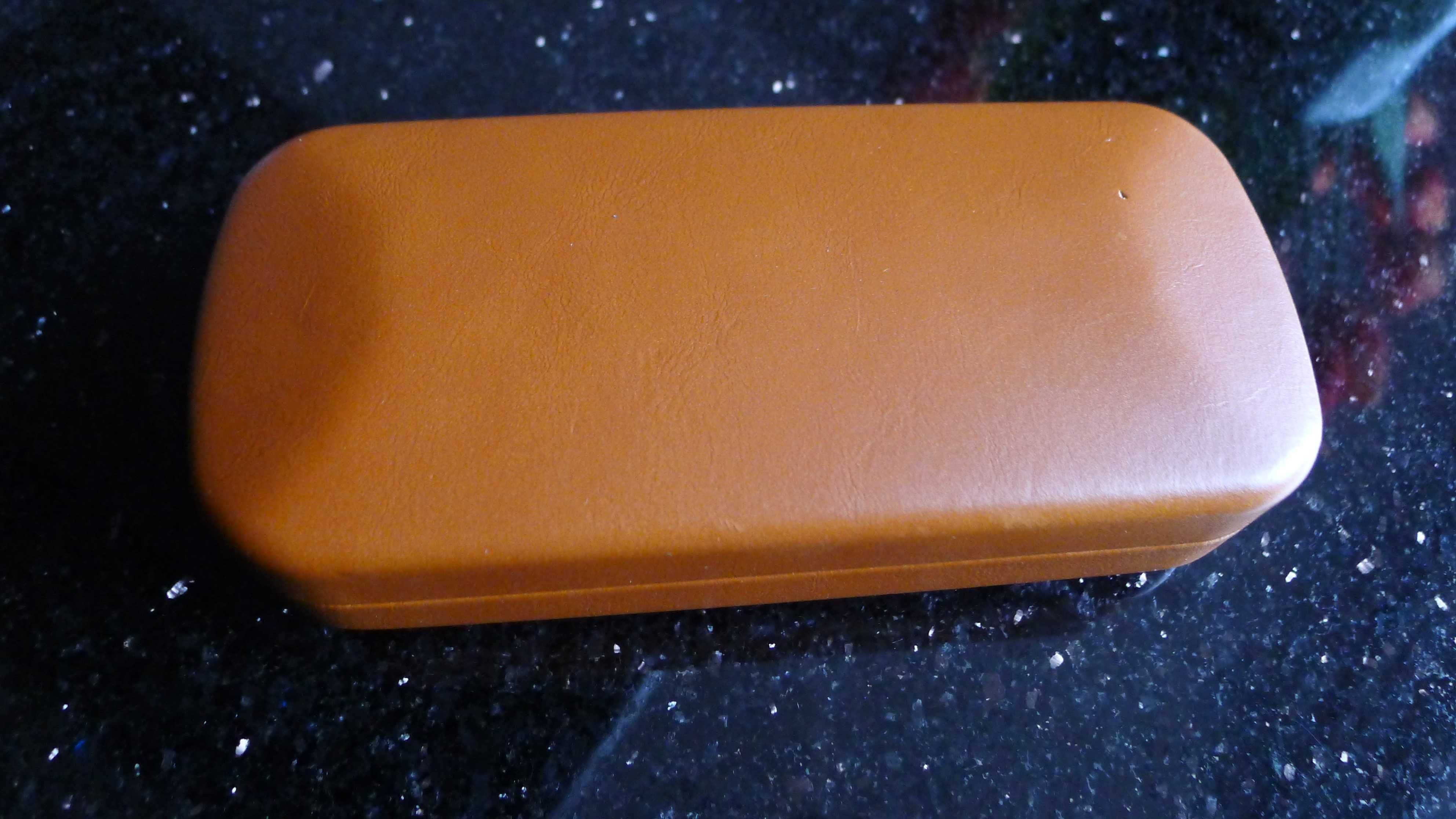 Fossil etui na okulary skóra naturalna