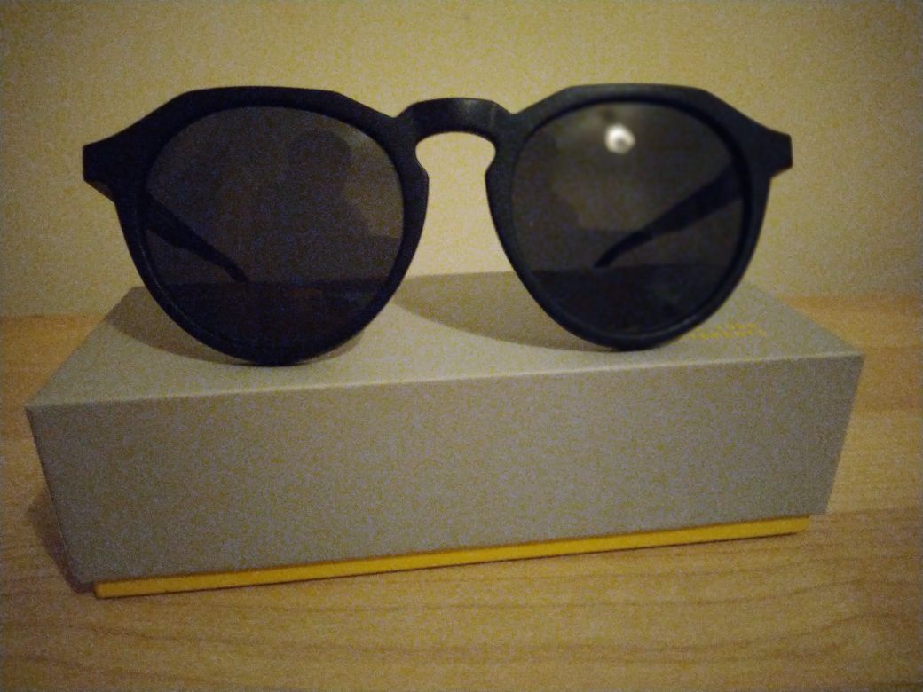 Óculos de sol Hawkers novos