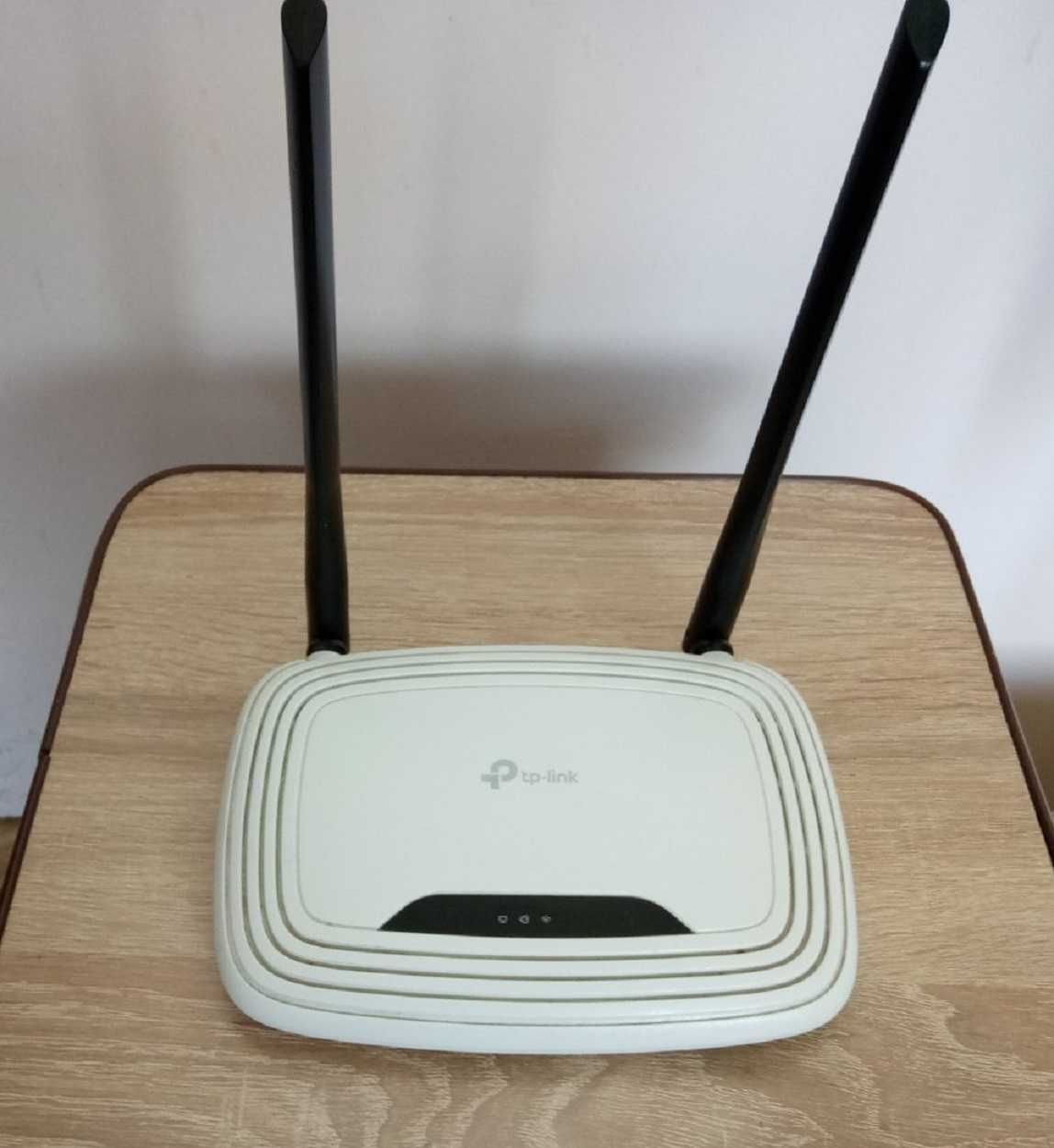 Маршрутизатор  роутер  TL-WR841N  TP-Link
