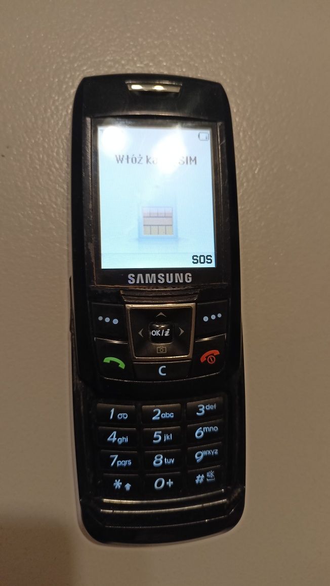 Samsung SGH-E250 sprawny + ładowarka