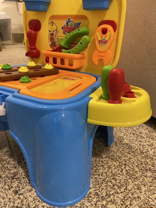 Brinquedo caixa de ferramentas