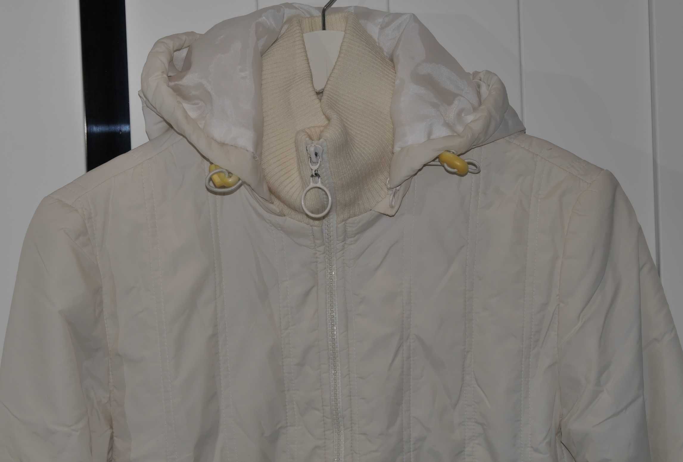 Sportowa biała kurtka kaptur 34 XS