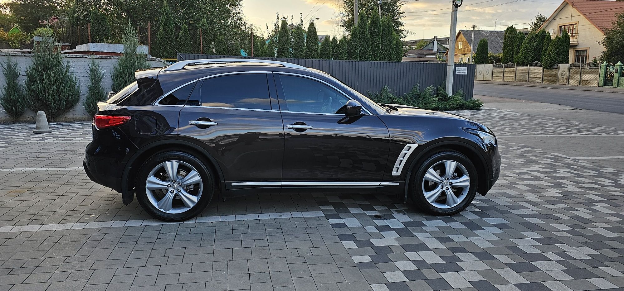 Infiniti FX35 3.5i газ