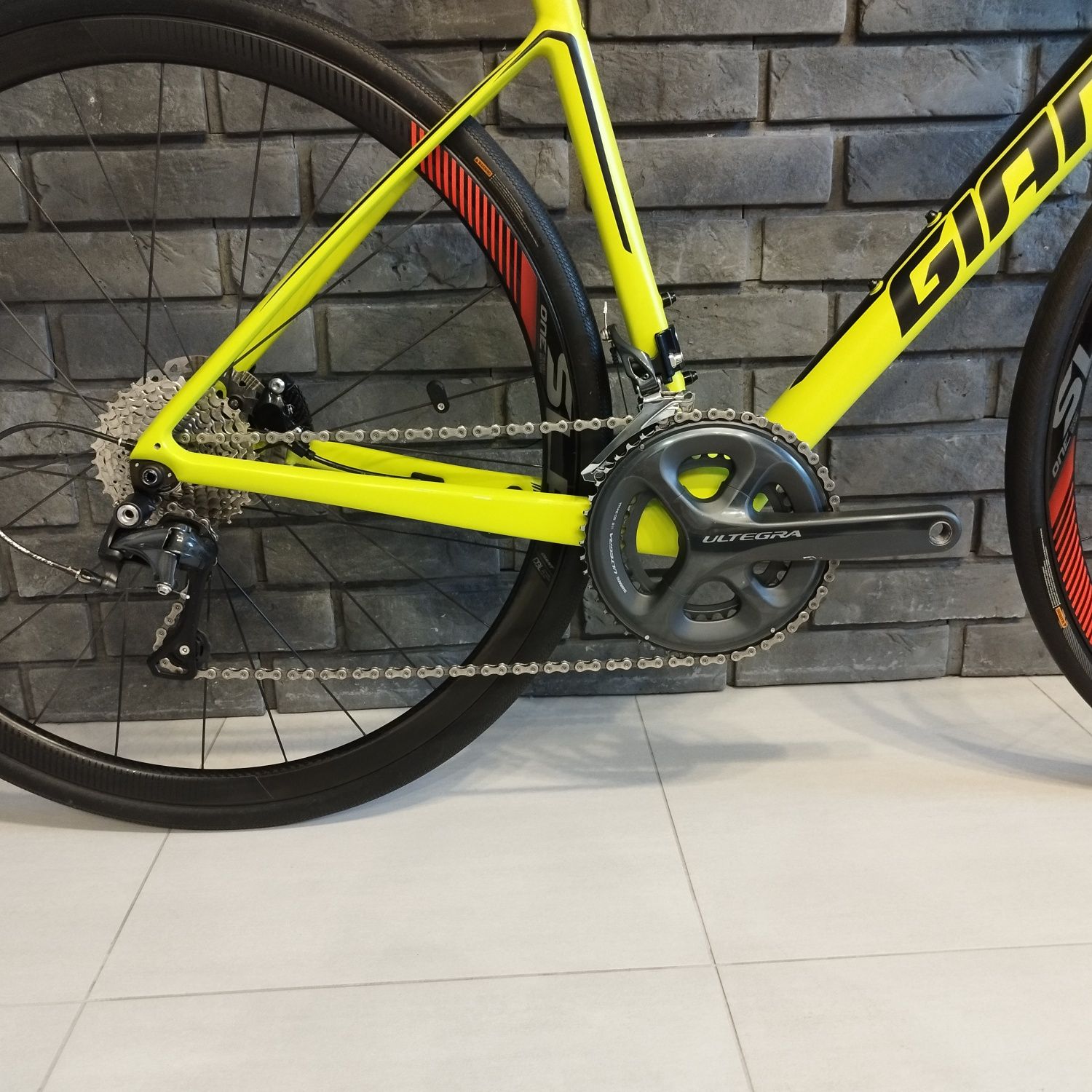 Giant defy advance 1, karbonowe koła slr1, sztywne osie