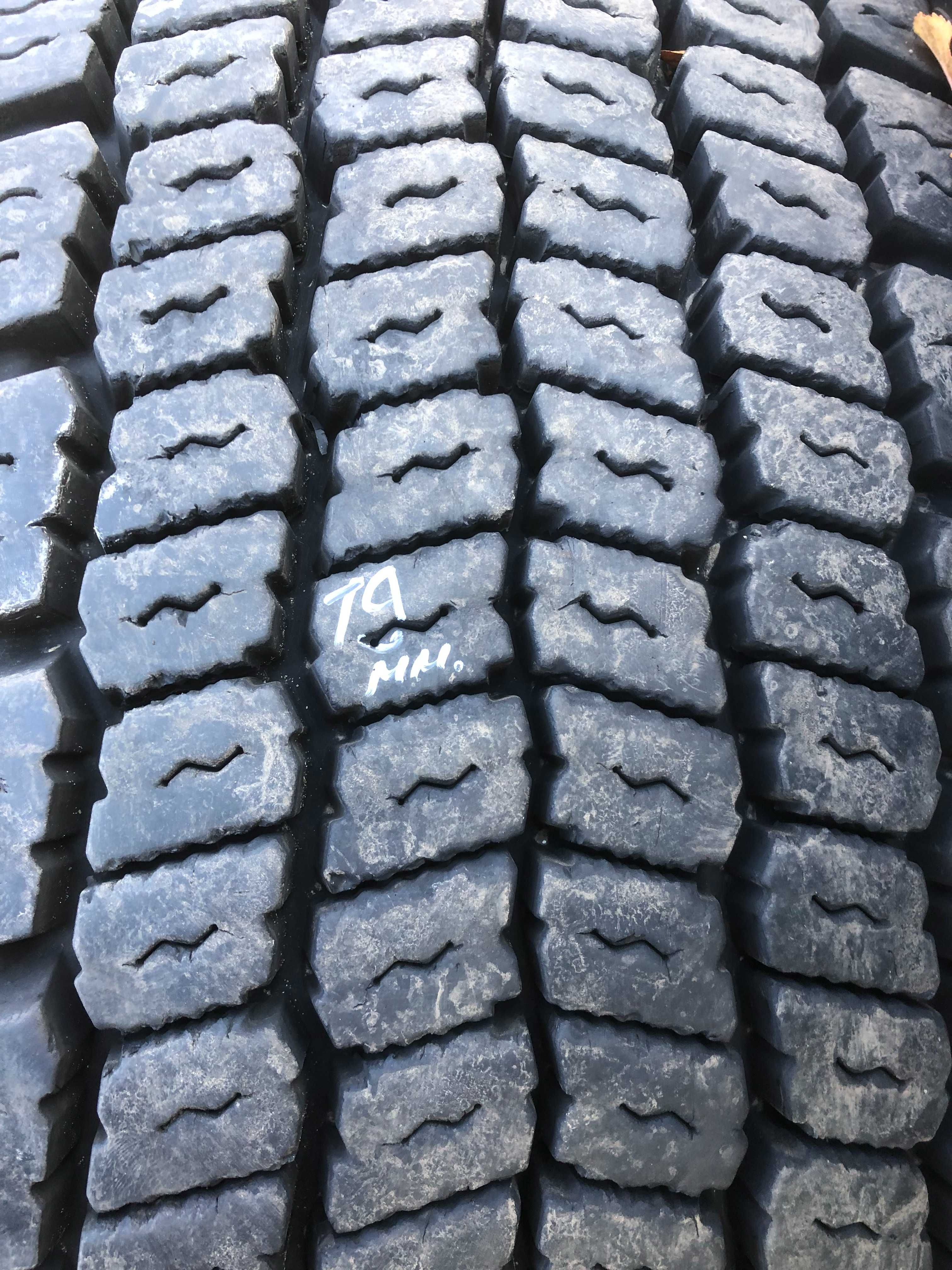 Вантажна шина CONTINENTAL 315/80 R22,5 HDW2, грузова резина