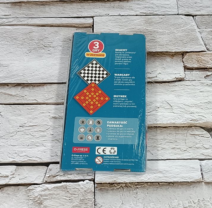 Gry planszowe szachy warcaby młynek