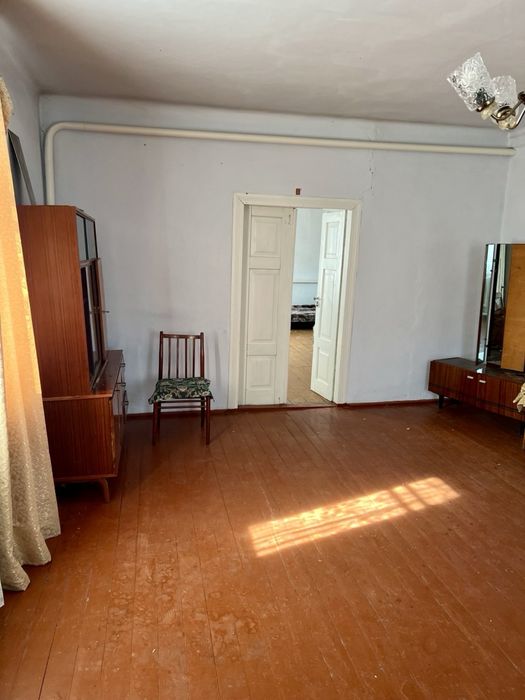 Продам добротний цегляний будинок.