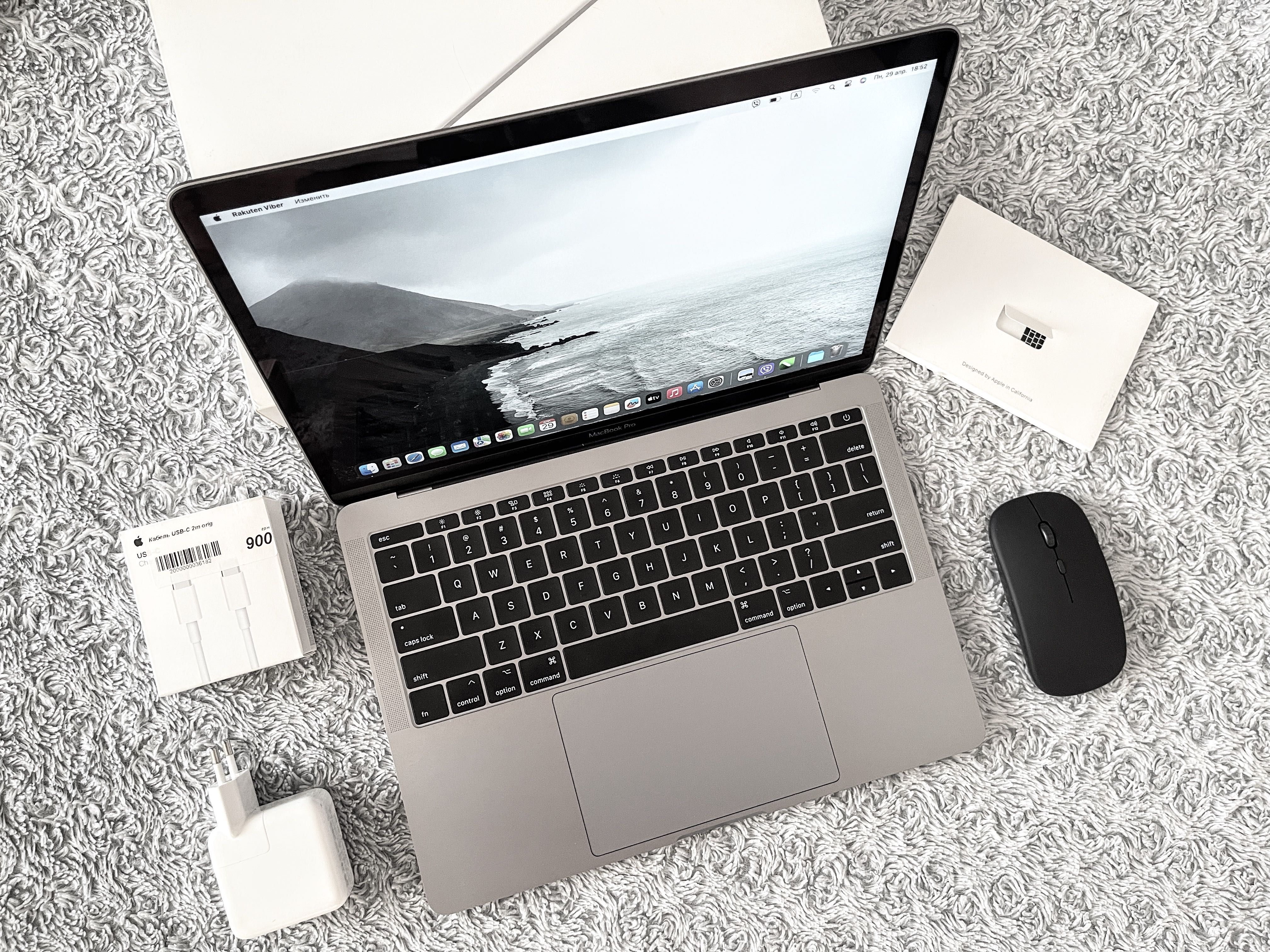 Apple MacBook Pro 13’, 2017 (256 gb) как новый, комплект + подарки!