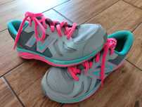 Śliczne New Balance rozmiar 36