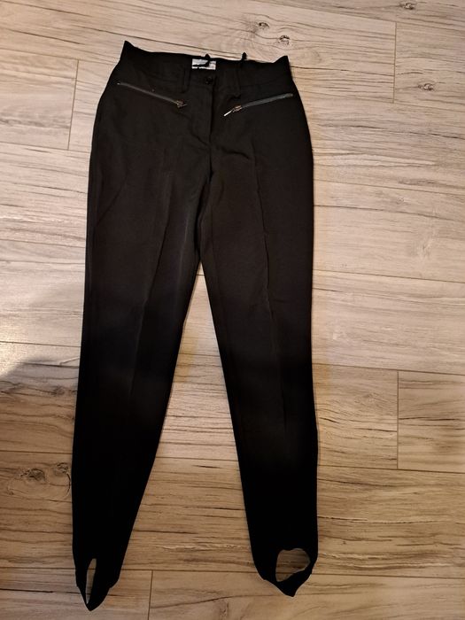Czarne eleganckie spodnie r.36