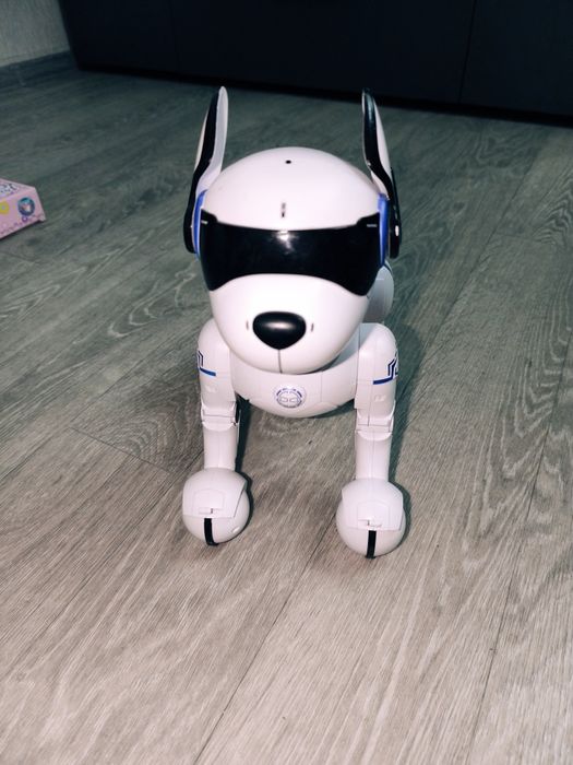Собака робот, интерактивная игрушка.