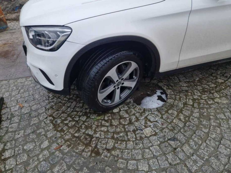 Felgi koła z oponami do mercedesa glc 235/55r19