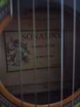 Guitarra classica pequena