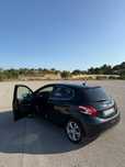 Peugeot 208 Black edition