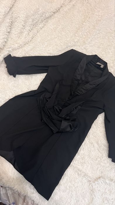 Чорна сукня піджак