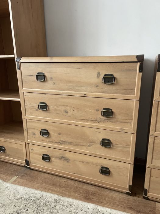 4 cześciowy zestaw mebli