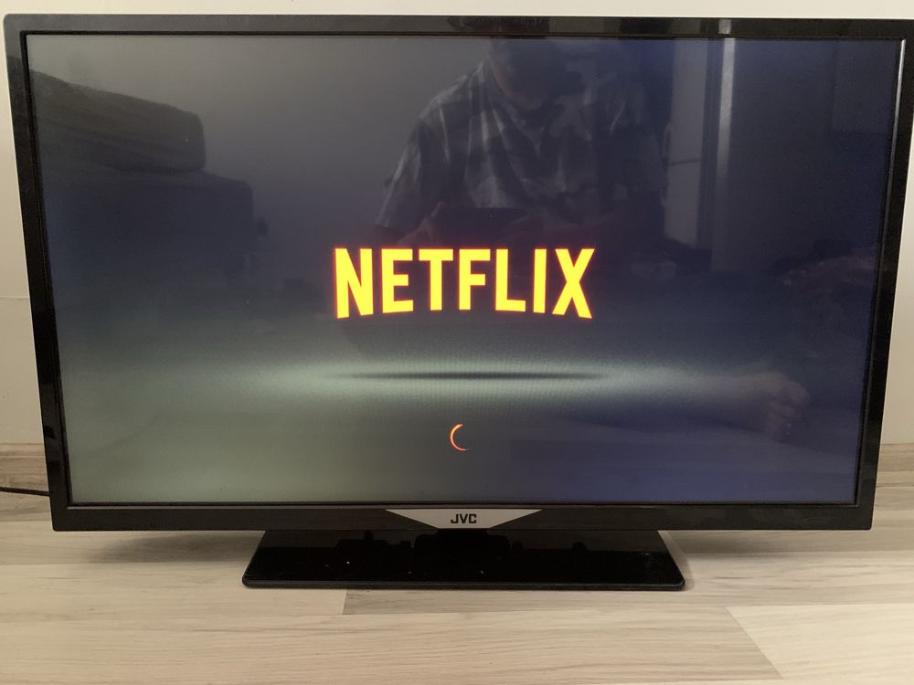 Telewizor JVC 32 cale Netflix Youtube
