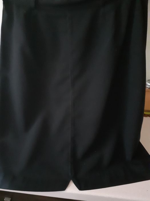 Czarna spódnica ołówkowa rozm. 42