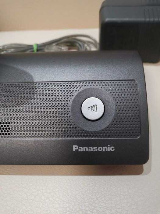 Telefon Panasonic stacjonarny bezprzewodowy z kolorowym wyswietlaczem