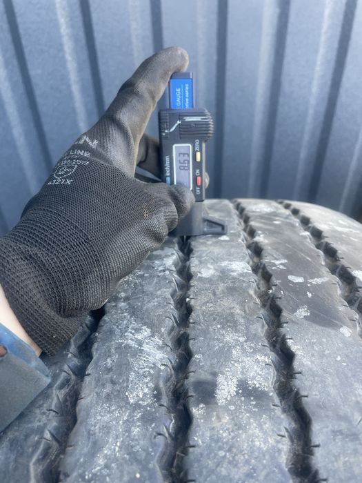 Шини вантажні пара Continental 295/80 r22.5 резина
