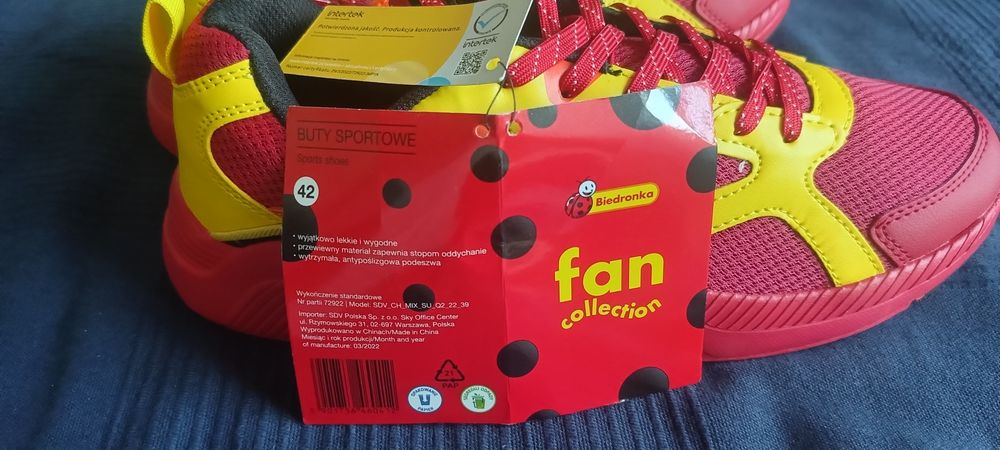 Buty sportowe adidasy biedronka