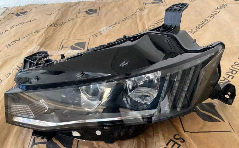 otica frontal ESQ peugeot 508 II . fase 1