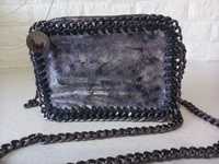 Жіноча сумочка  сріблясто чорного кольору